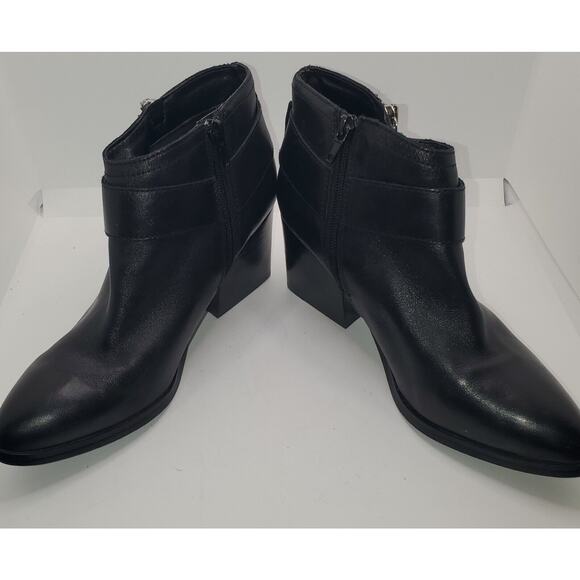 MARC FISHER Womens Black Leather Double Zip Buckle Harness Ankle Boots Size 7.5 - Picture 3 of 7